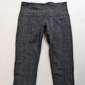 Prana Womens Cropped Yoga Pants Athletic Workout Size Small Black & Gray.